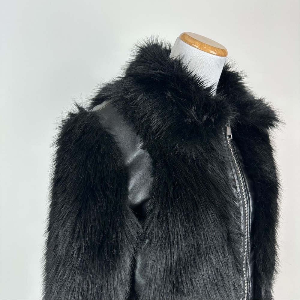 Forever 21 Black Faux Fur Vegan Leather Zip Front Jacket Size Medium - Picture 5 of 13